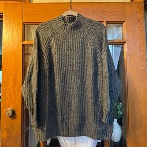 Universal Thread Women's Gray Turtleneck Sweater